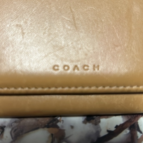 Coach made in Spain smooth leather wallet - Picture 2 of 10